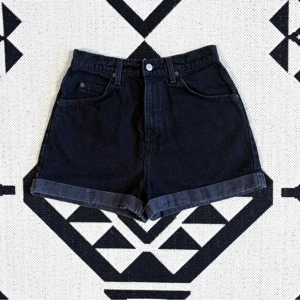 Vintage Levi’s Orange Tab 90s 954 High Waisted Cuffed Hem Denim Shorts in Black